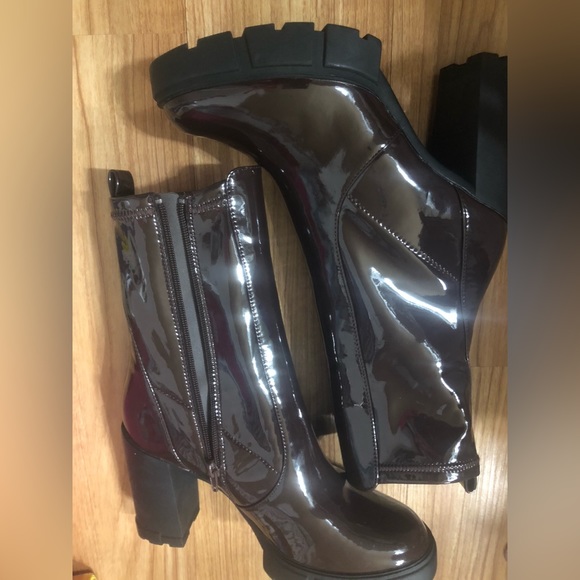 Aldo Illanna brown patent pull-on lug sole heeled ankle boots size 10 new - Picture 5 of 15